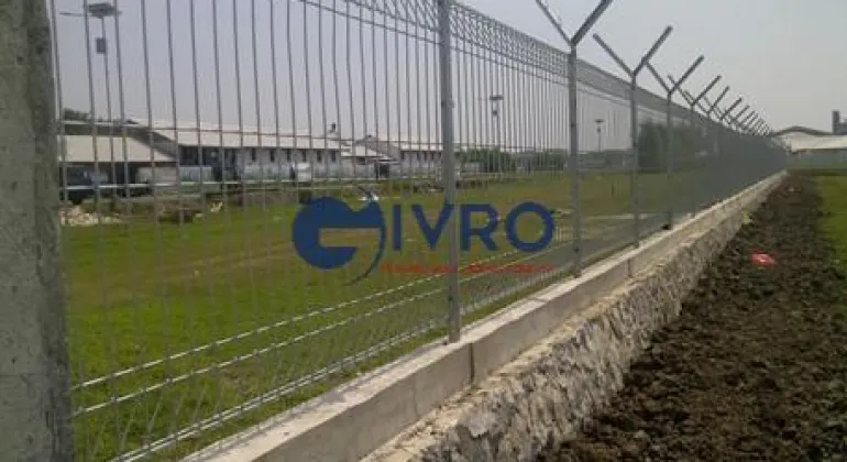 Besi Siku Untuk Tiang Y Razor Wire